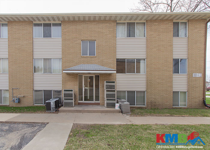 Marion Condo: 121 Southview Dr