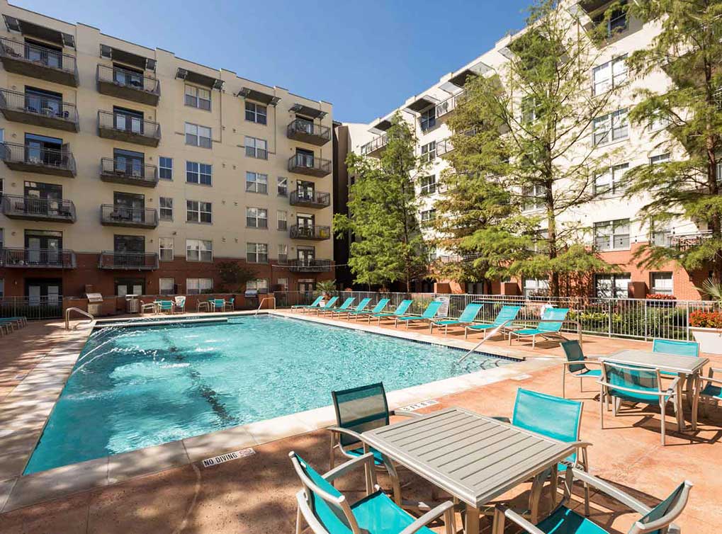 Austin Condo: 211 Lavaca St