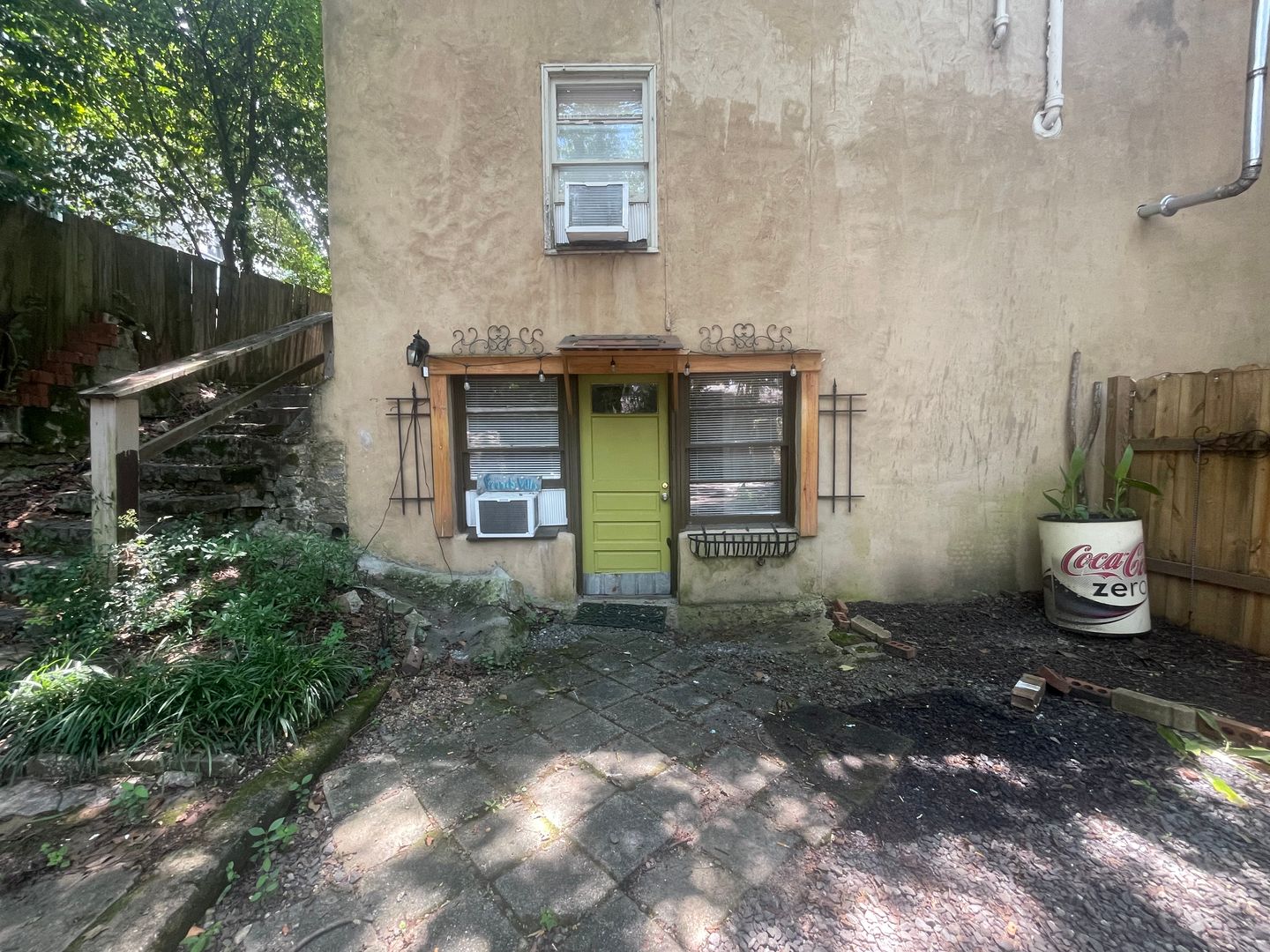Macon Condo: 2713 Vineville Ave.