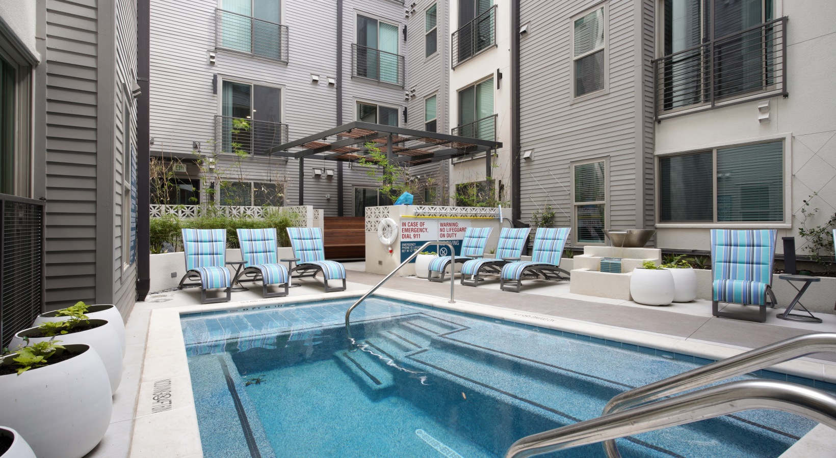 Austin Condo: 817 W 12th St