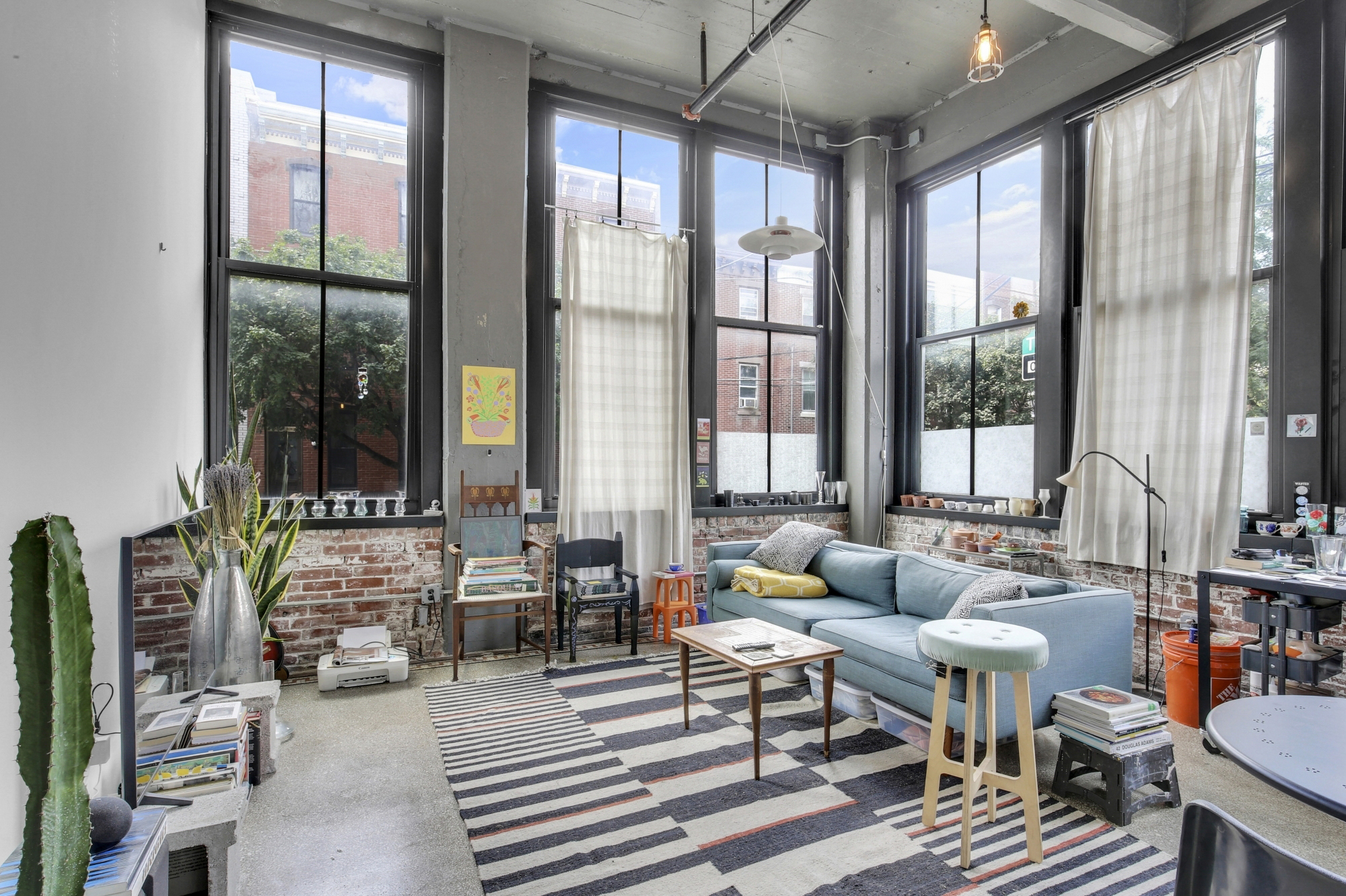 Philadelphia Apartment: 1701 Tulip St