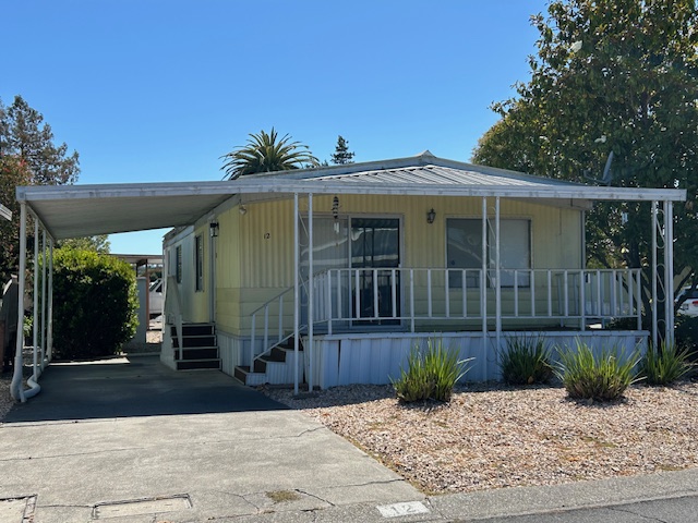 Petaluma House: 12 Michael Drive