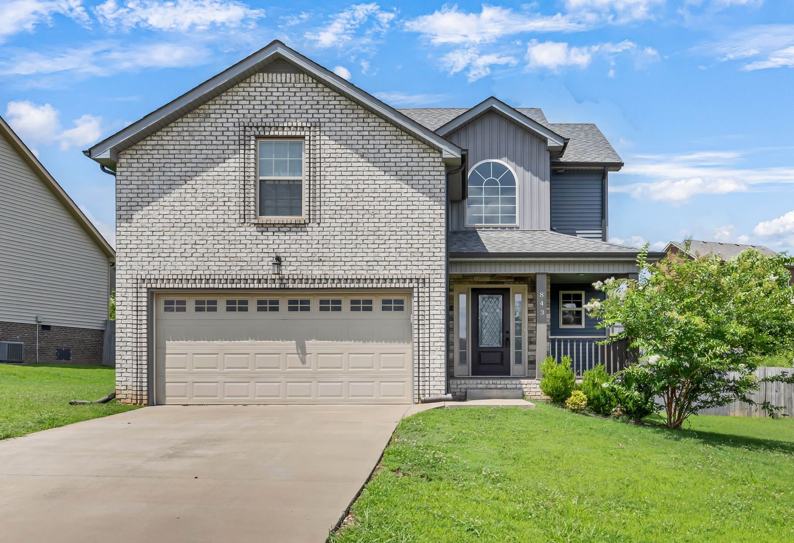 Clarksville House: 843 Crestone Lane