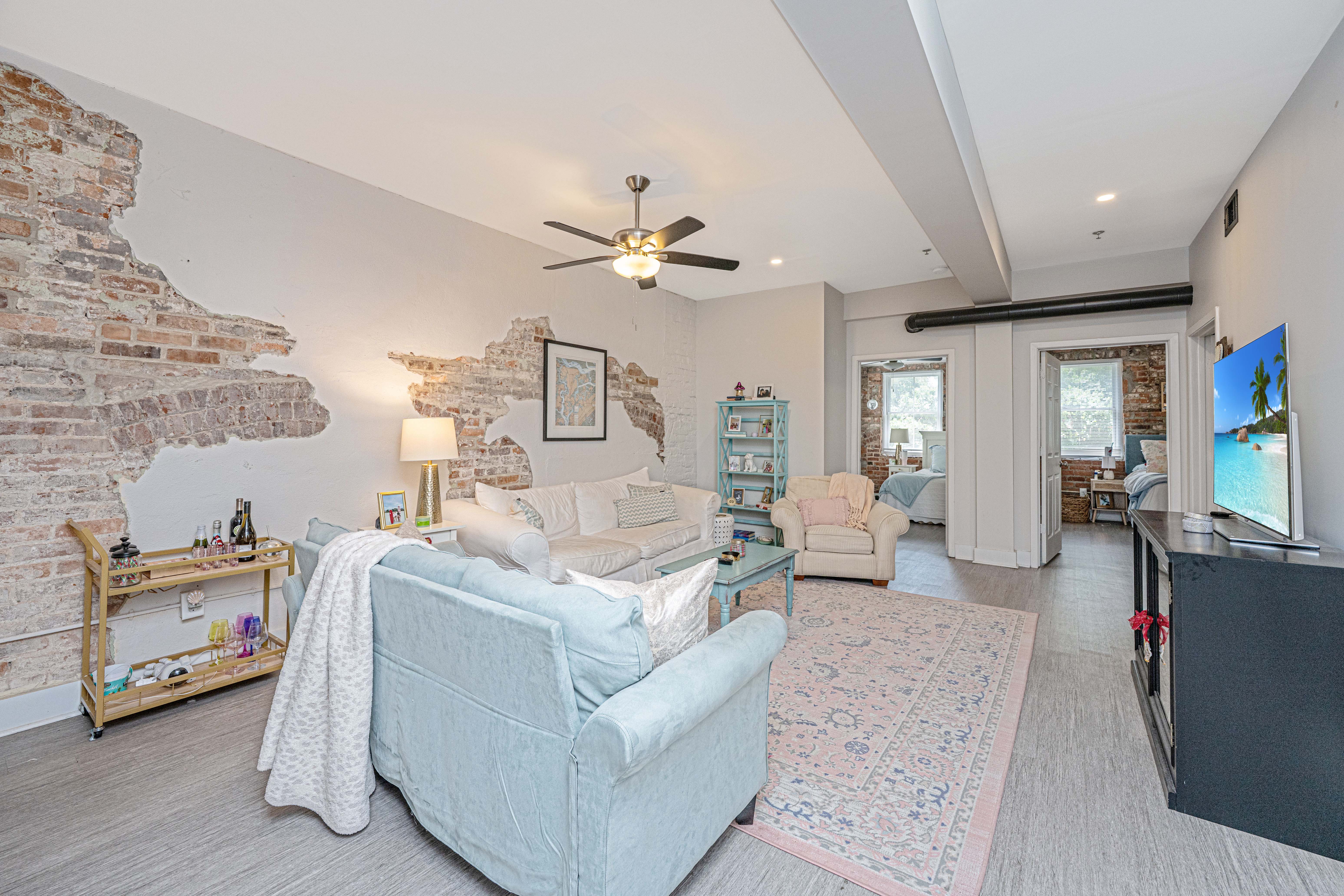 Charleston Condo: 1000 King Street