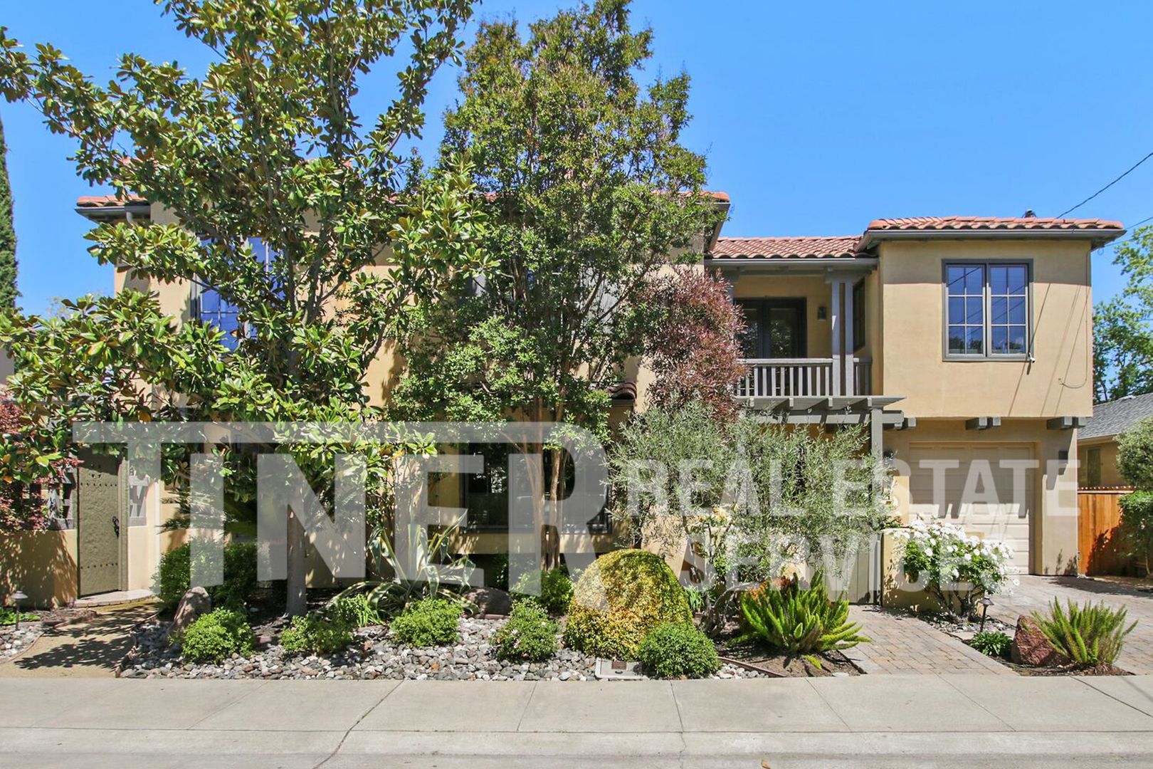 Sacramento House: 4811 M Street