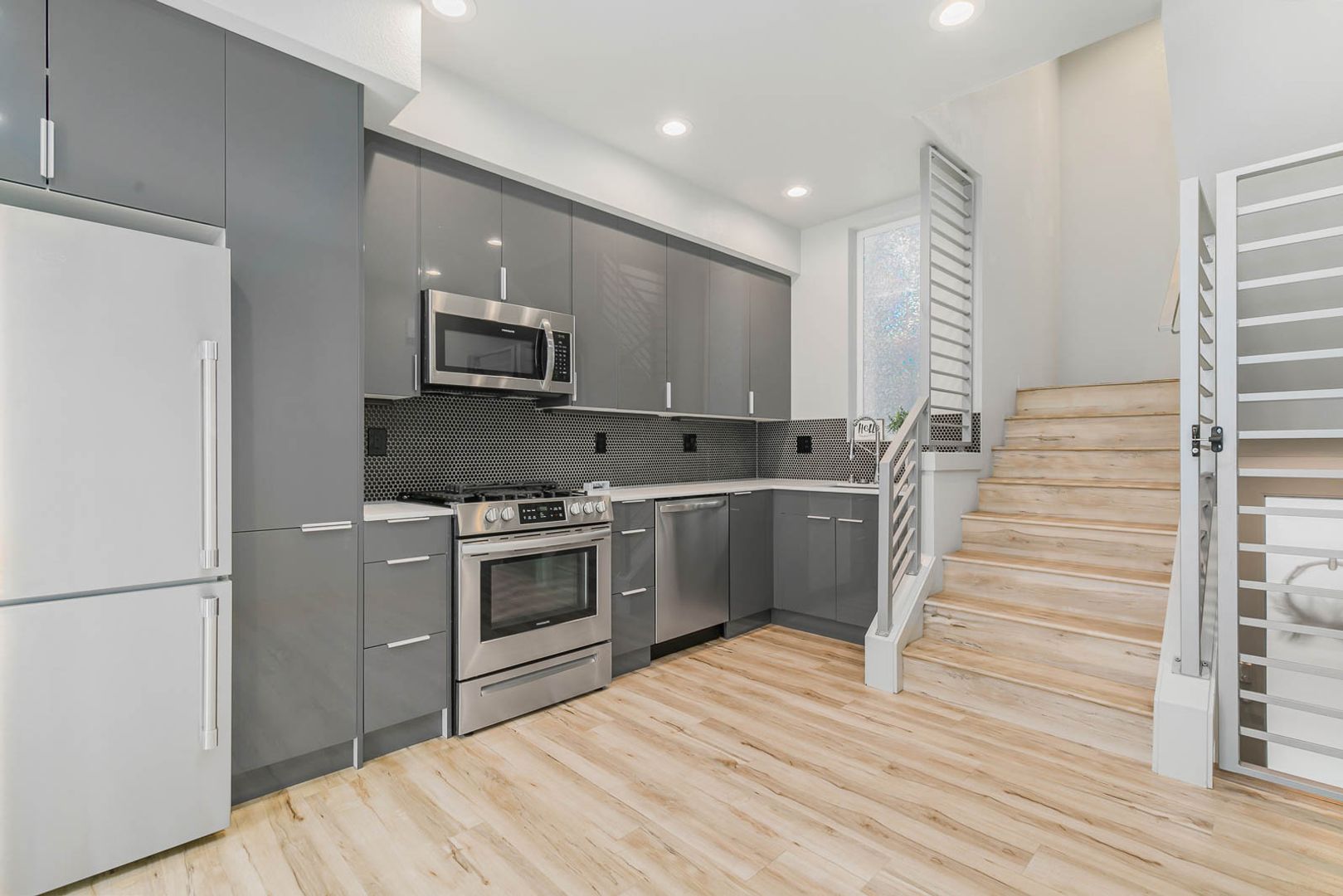 Seattle Townhome: 3078 SW Avalon Way