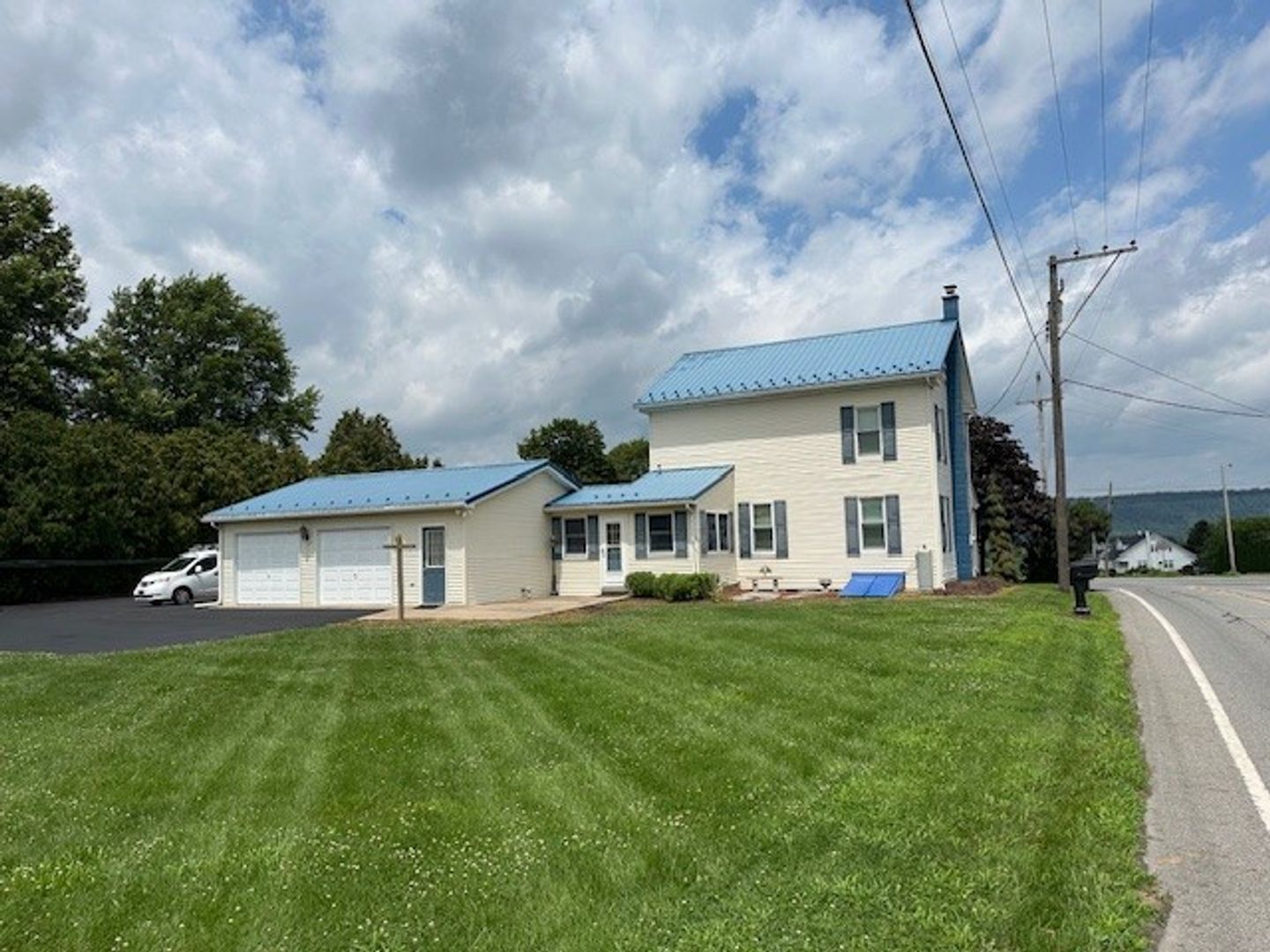 Lykens House: 5404 State Route 25