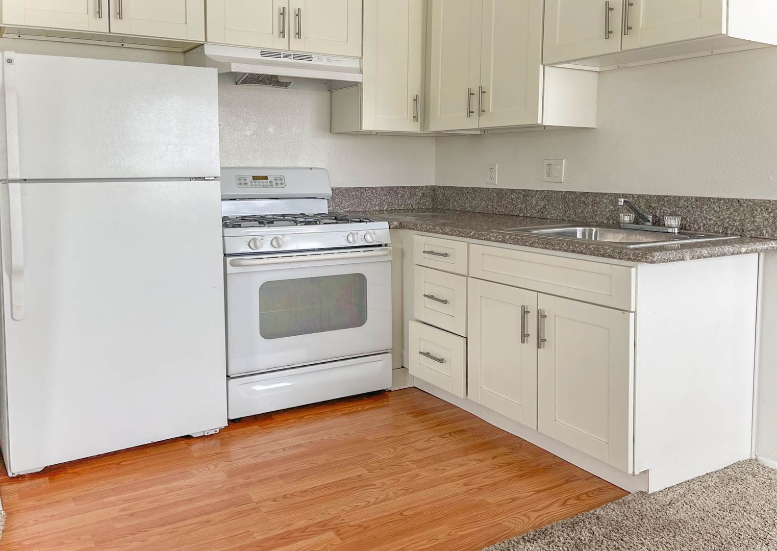 Los Angeles Condo: 6606-6610 Brynhurst Ave.
