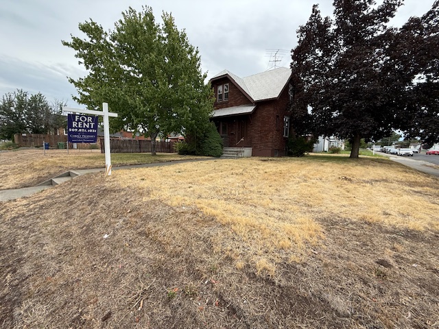 Spokane House: 4006 N Addison St