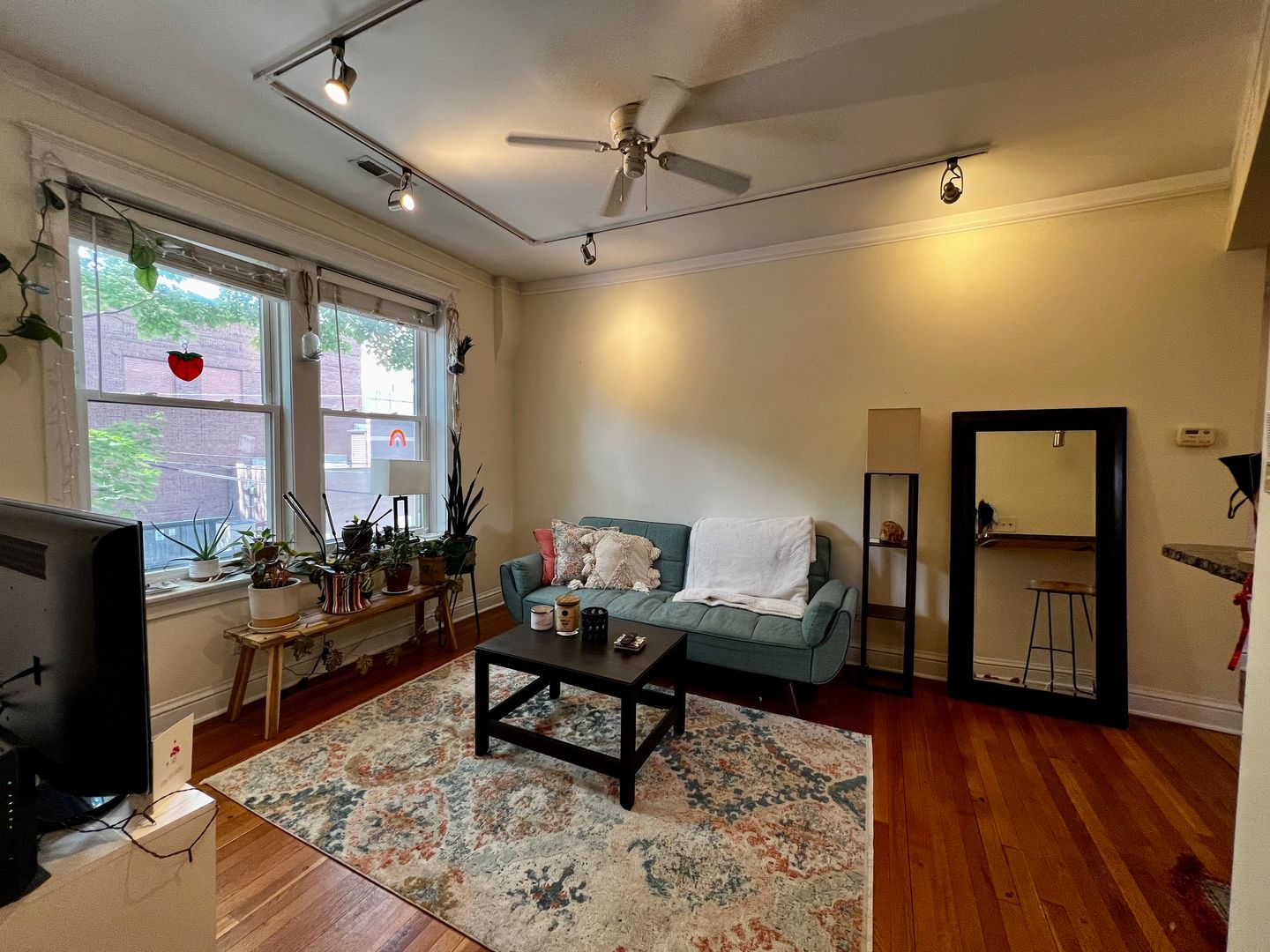 Chicago Condo: 2315 W. Eastwood Avenue