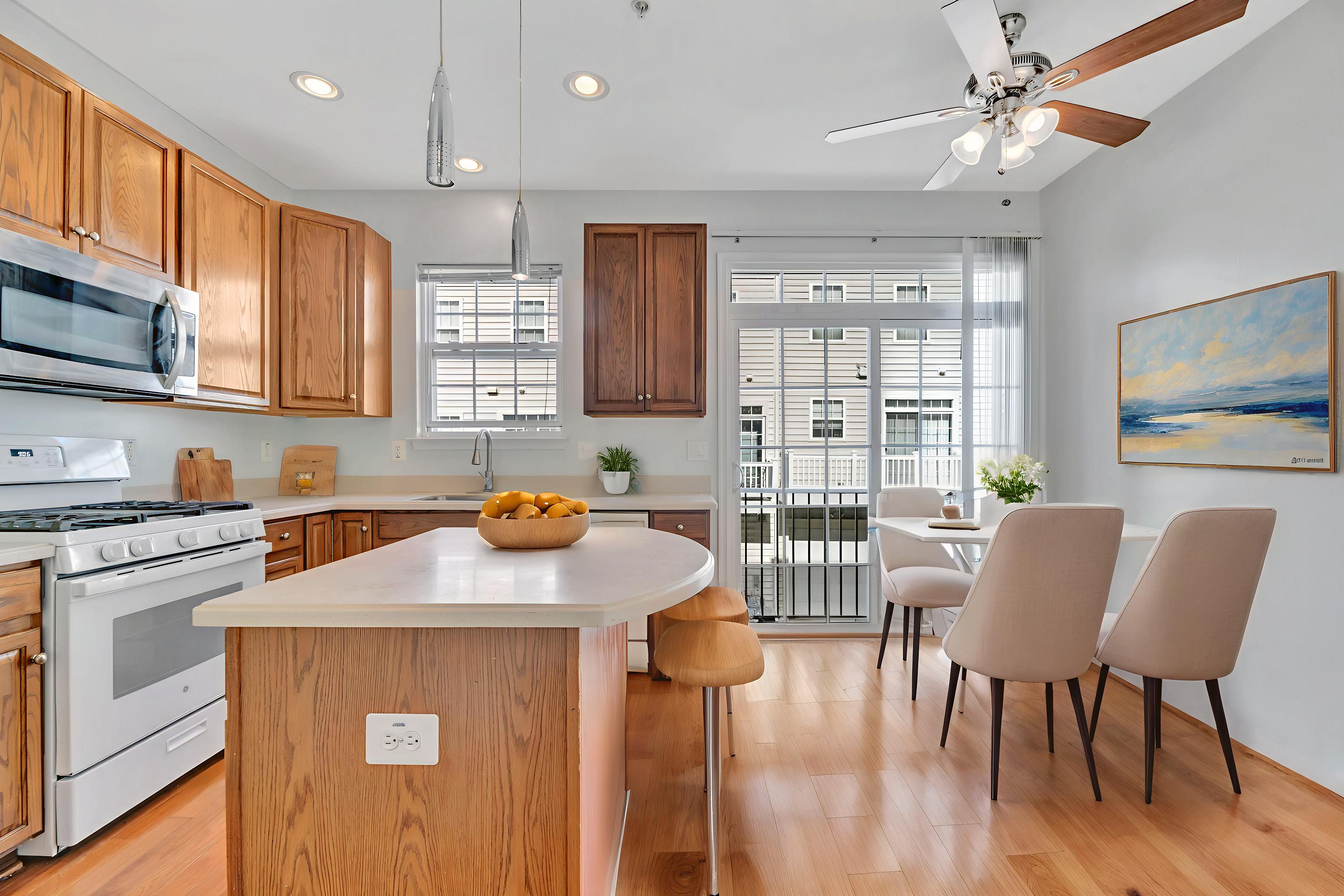 Washington House: 4287 S Capitol St SW