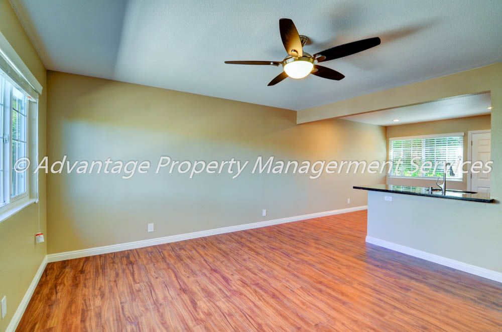Apartment for Rent in Newark