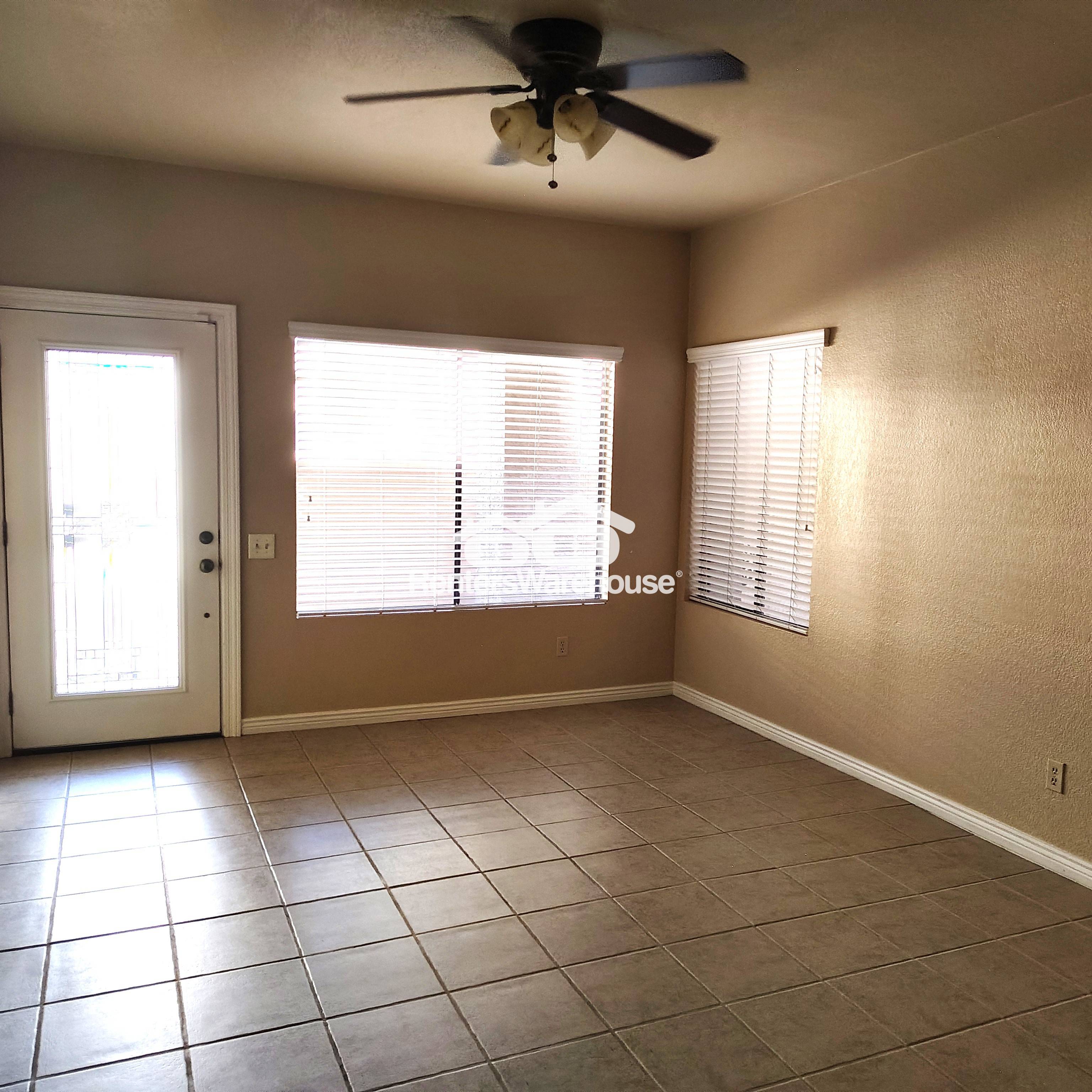 Tempe House: 2035 S Elm St