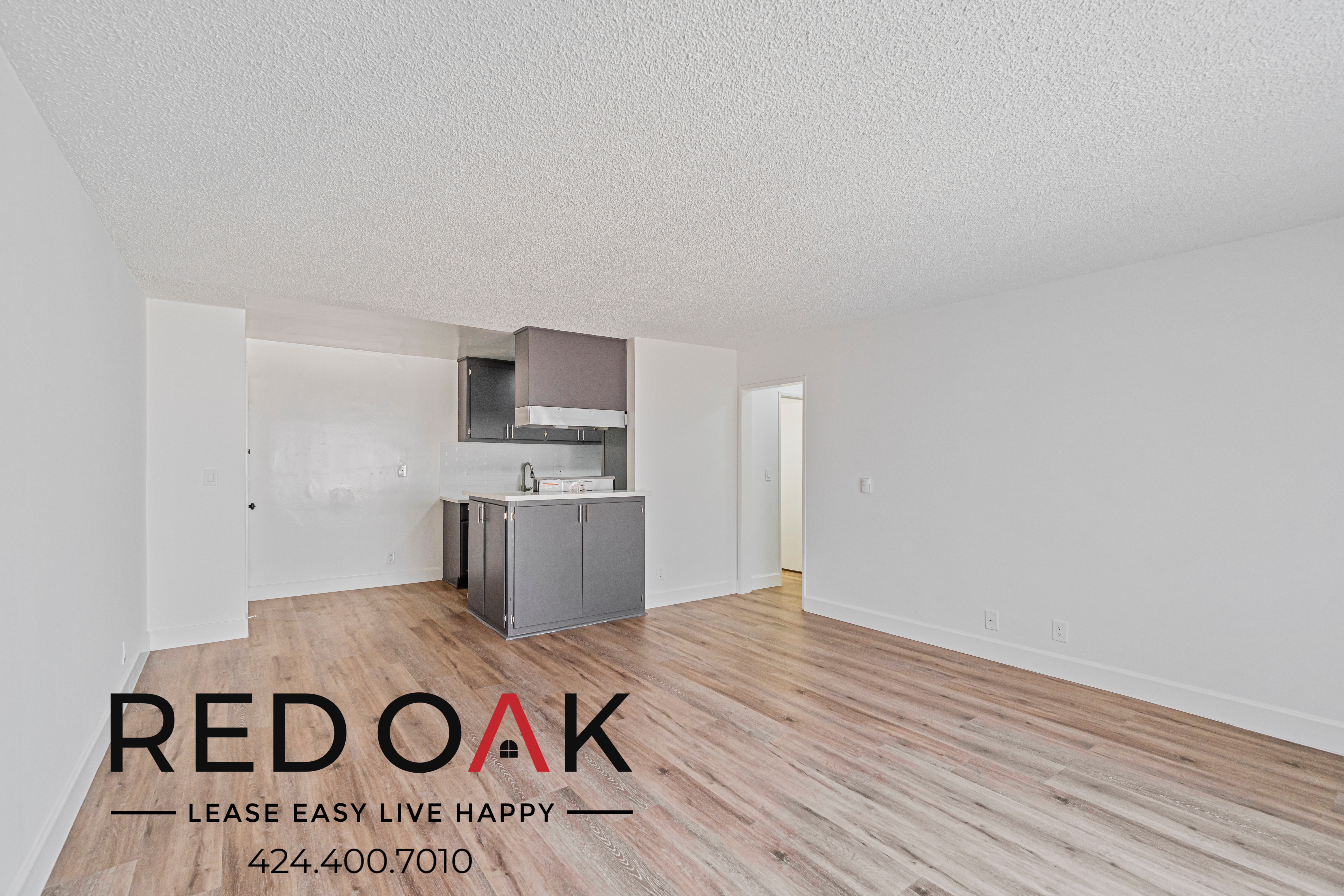 North Hills Apartment: 15525 Nordhoff St