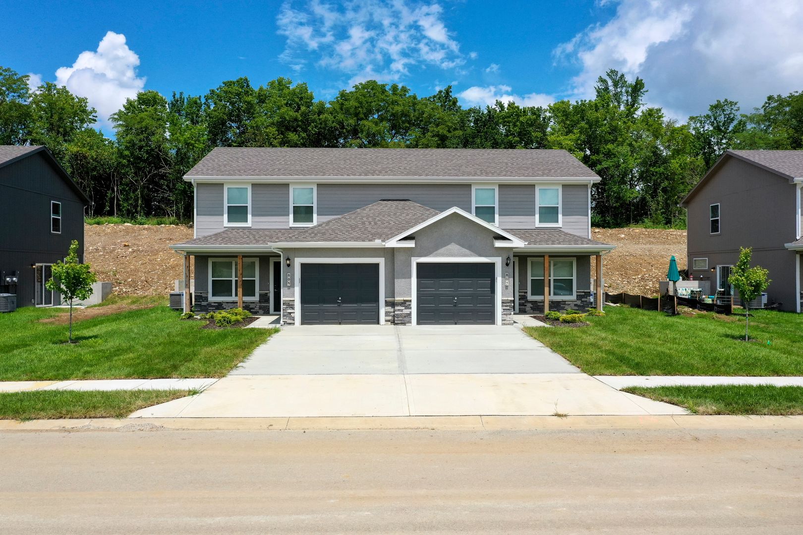 Pleasant Hill House: 811 Pampas St