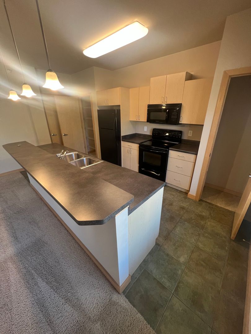 Sun Prairie Apartment: 188 Cannery Pl