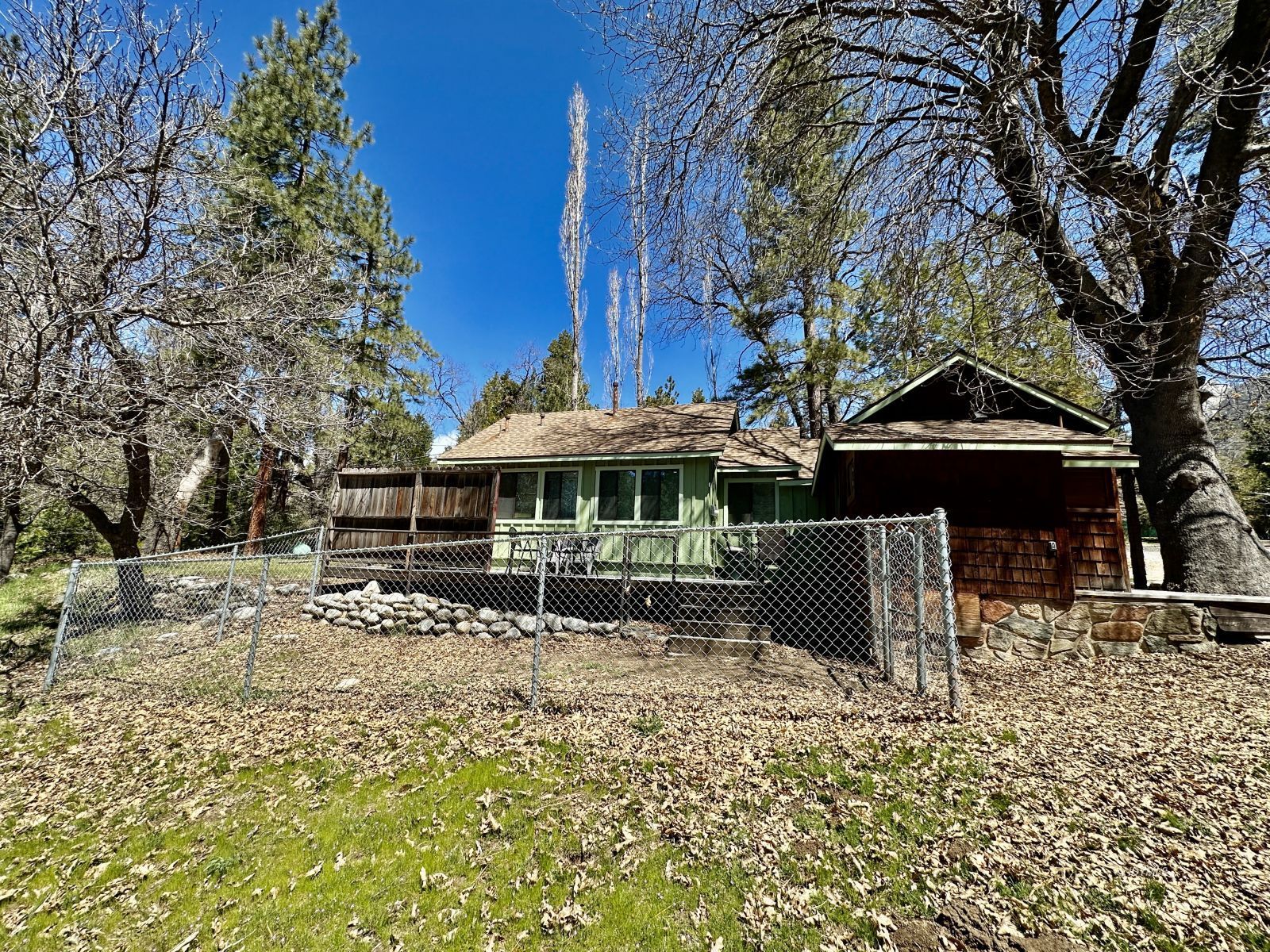 Idyllwild Condo: 54059 Montgomery