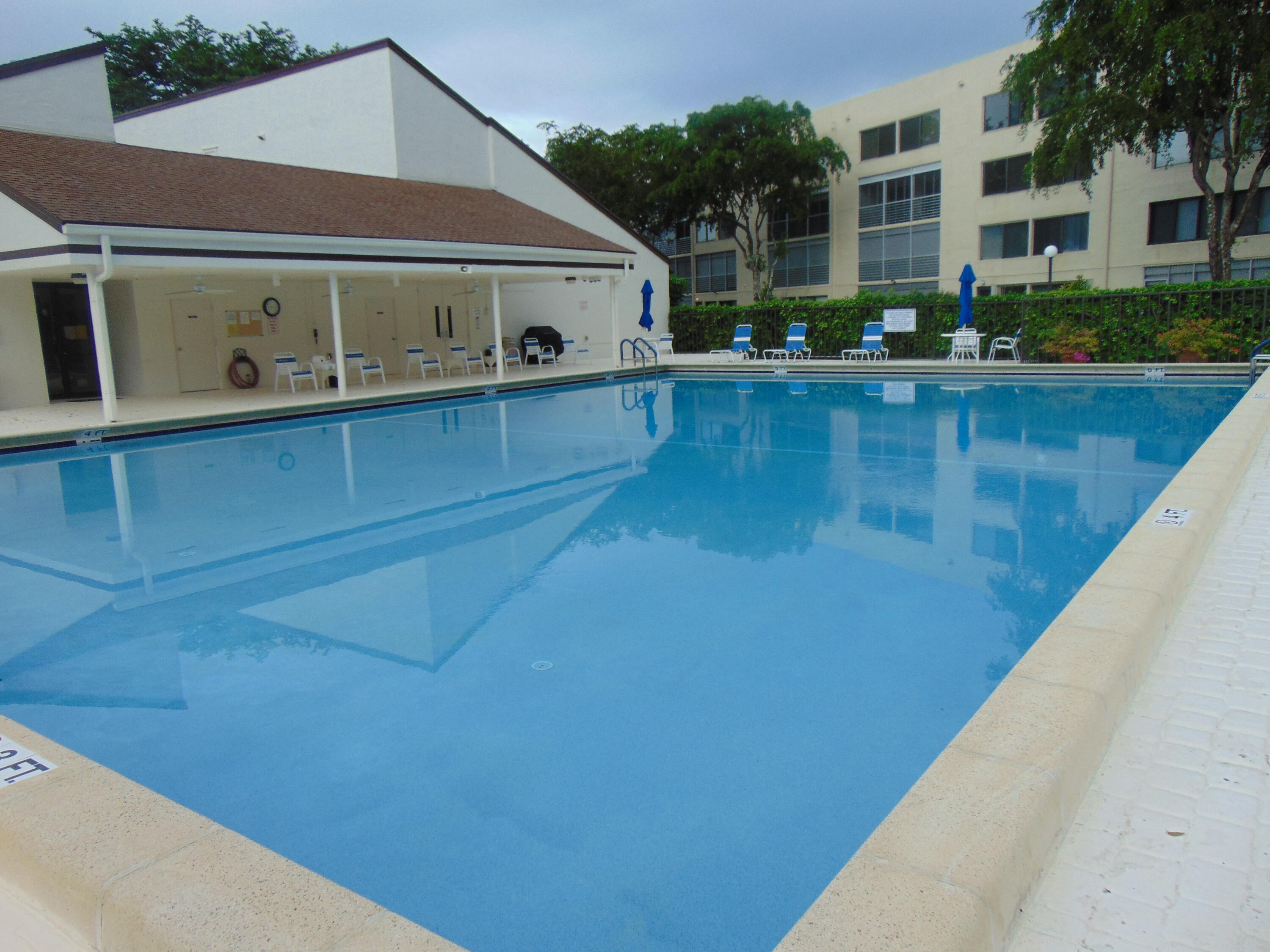 Lake Worth Condo: 3186 Via Poinciana