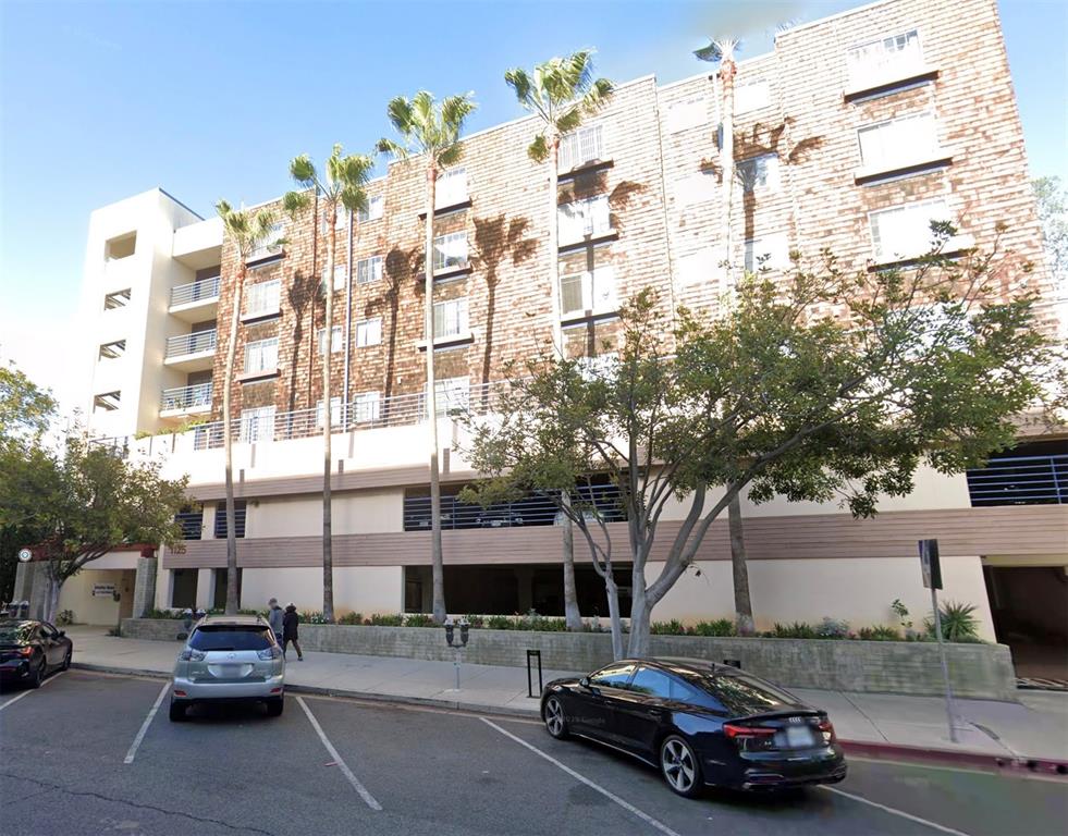 Santa Monica Condo: 1125 3rd Street