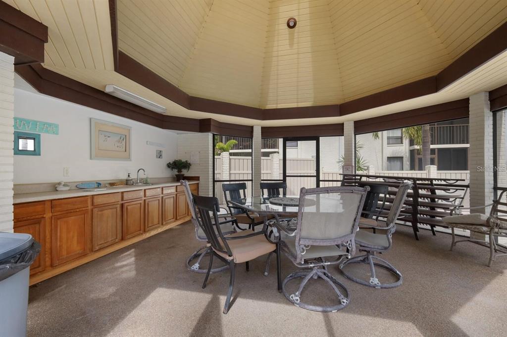 Sarasota Condo: 7205 Curtiss Avenue