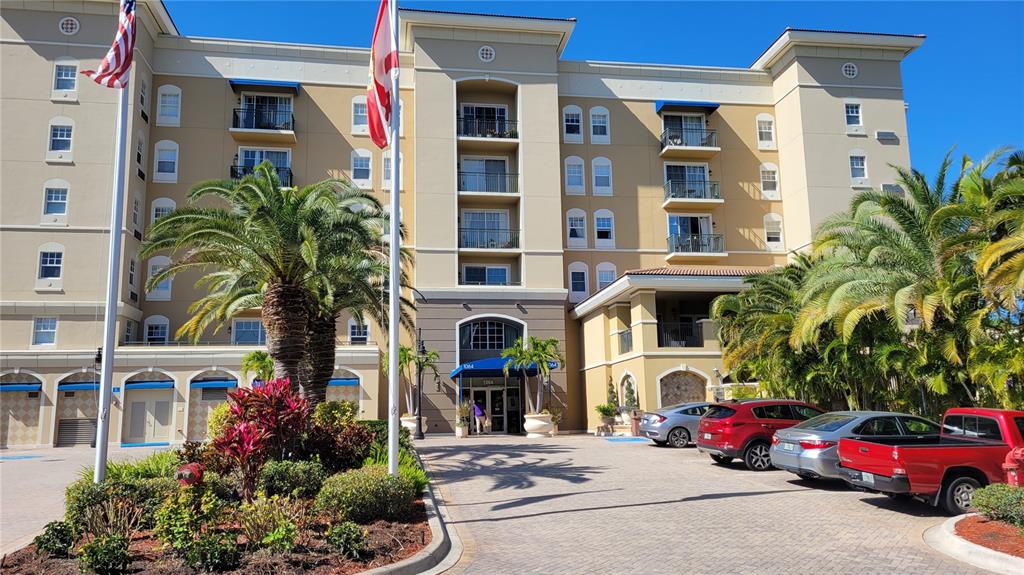 Sarasota Condo: 1064 North Tamiami Trail