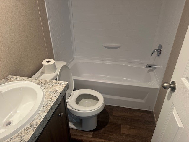 Cleveland Condo: 614 CR 5253