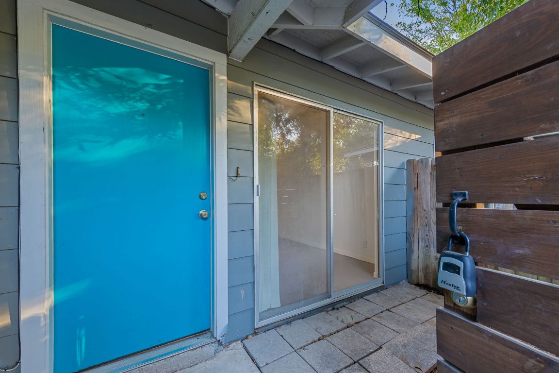 Austin Condo: 1907 Fairlawn Lane