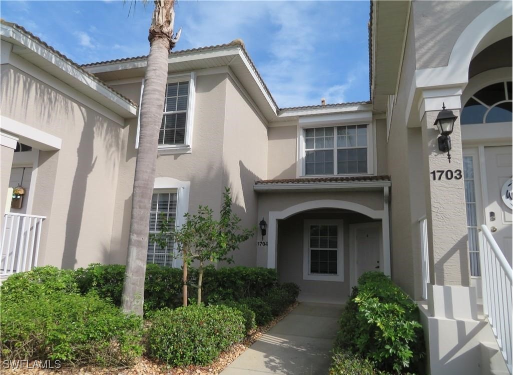 Fort Myers Condo: 10125 Colonial Country Club Boulevard