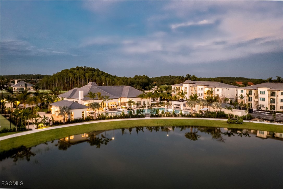 Fort Myers Condo: 12171 Treeline Avenue