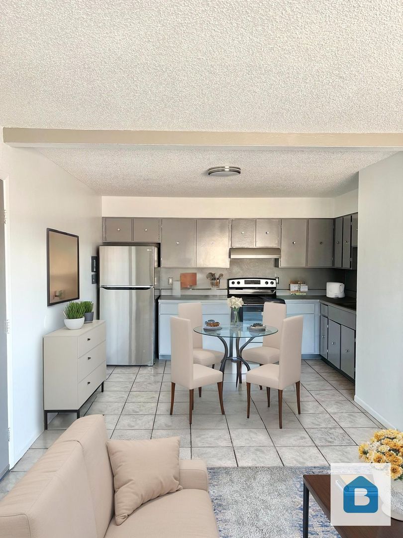 Pueblo Condo: 1936 Vinewood Lane