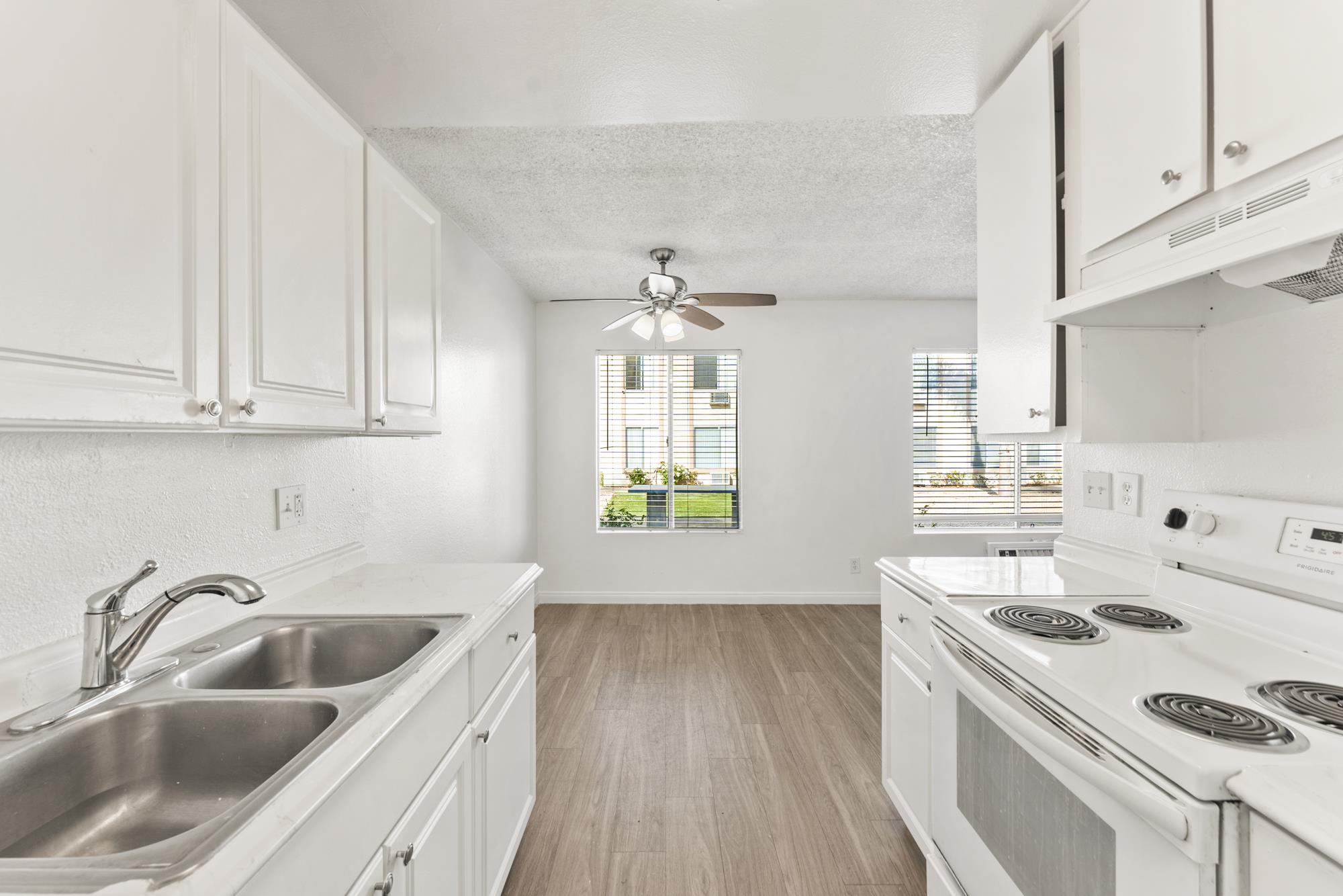 El Cajon Apartment: 863 S. Mollison Ave.