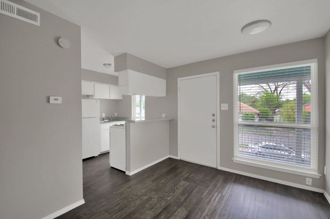 Austin Condo: 4406 Avenue C
