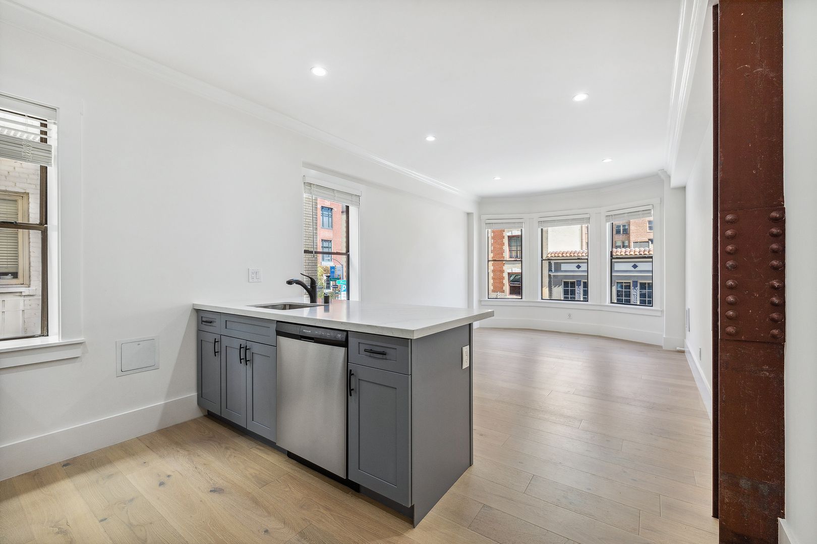 San Francisco Apartment: 535 Taylor St