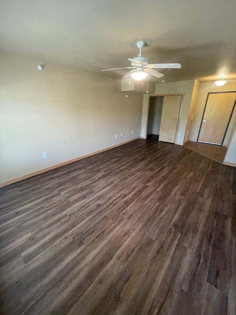 Sun Prairie Apartment: 188 Cannery Pl