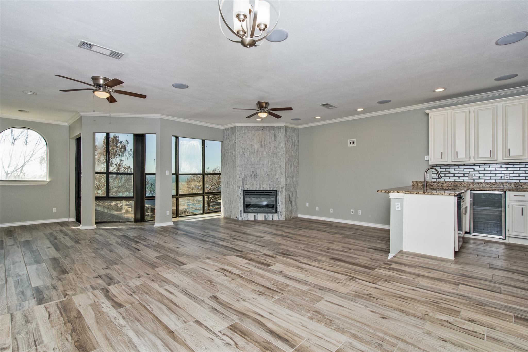 Rockwall Townhome: 458 Yacht Club Dr