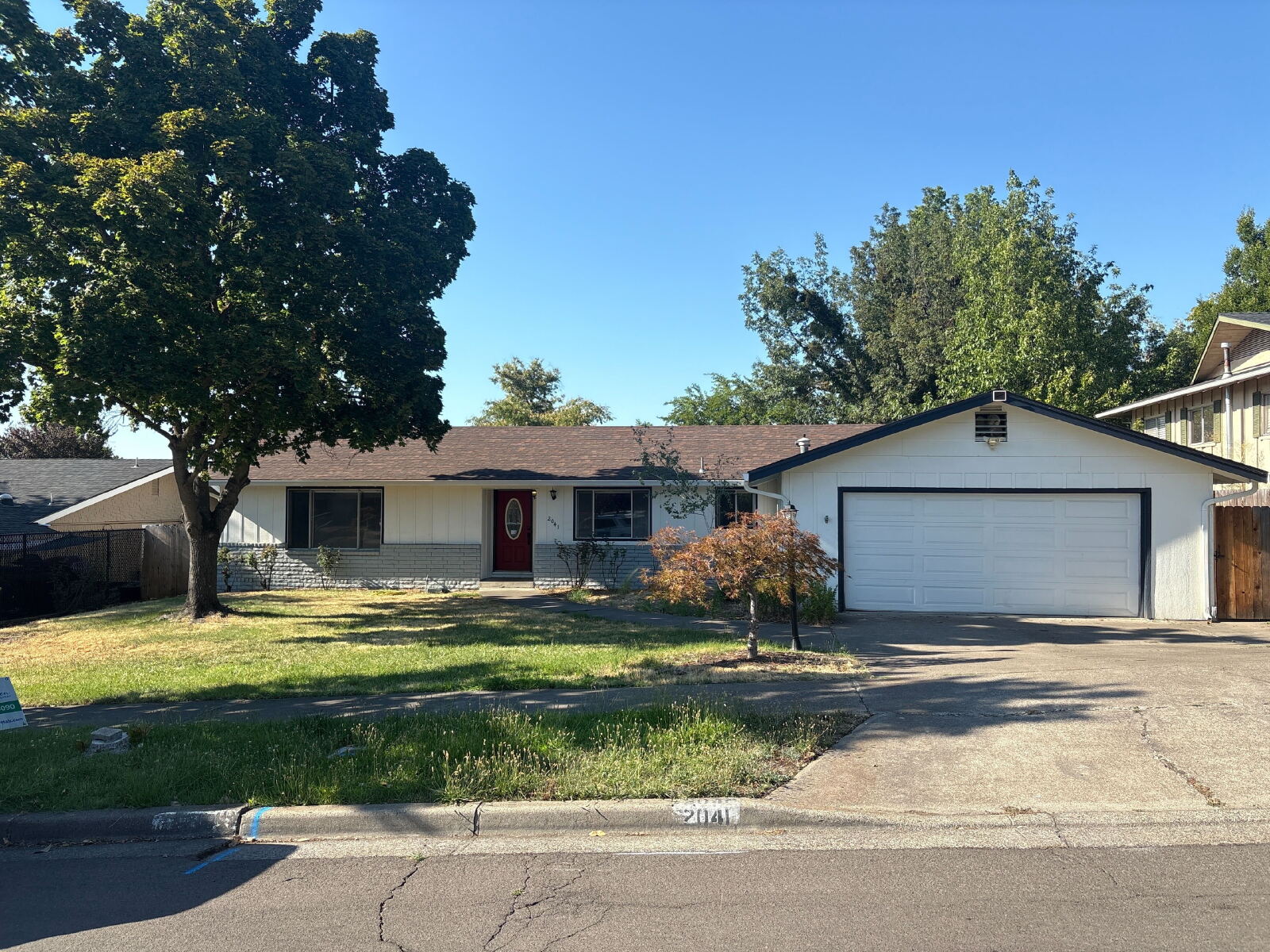 Medford House: 2041 Hybiscus St