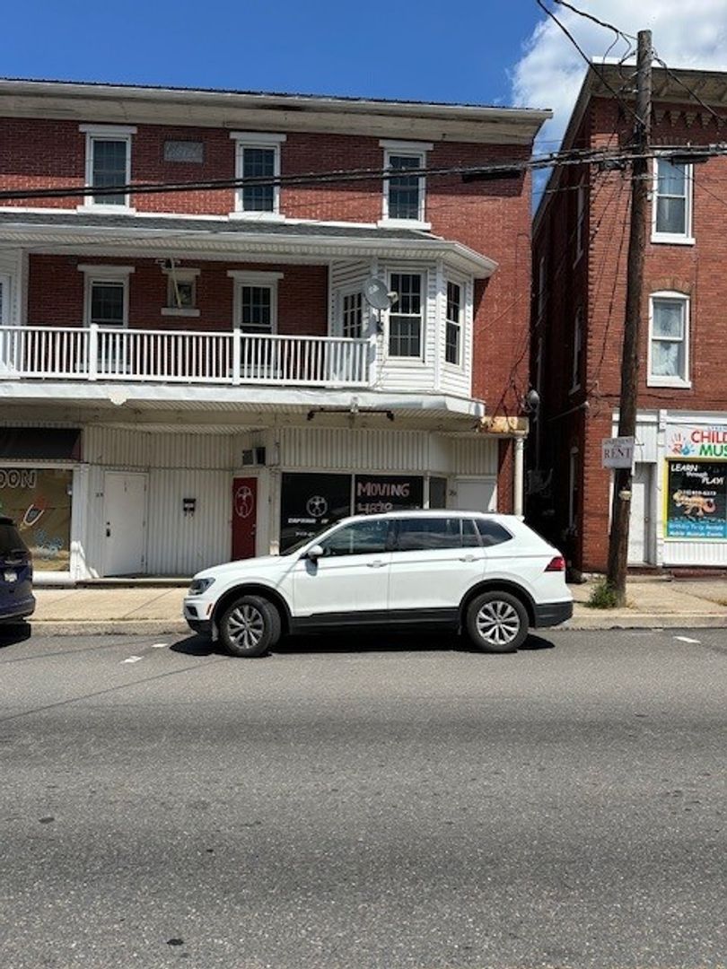 Elizabethville Condo: 25-29 S Market St