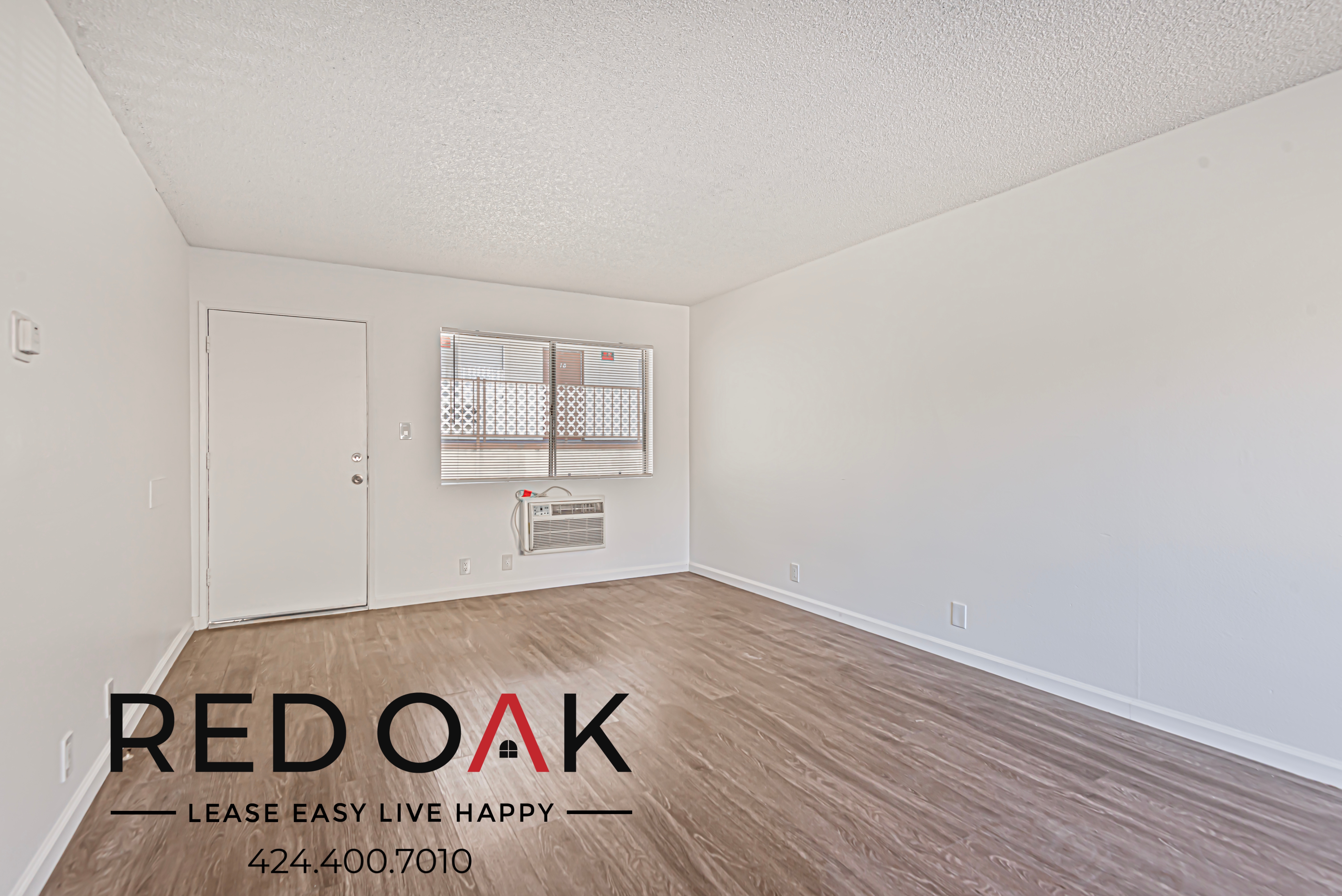 Sun Valley Condo: 7915 Vineland Ave