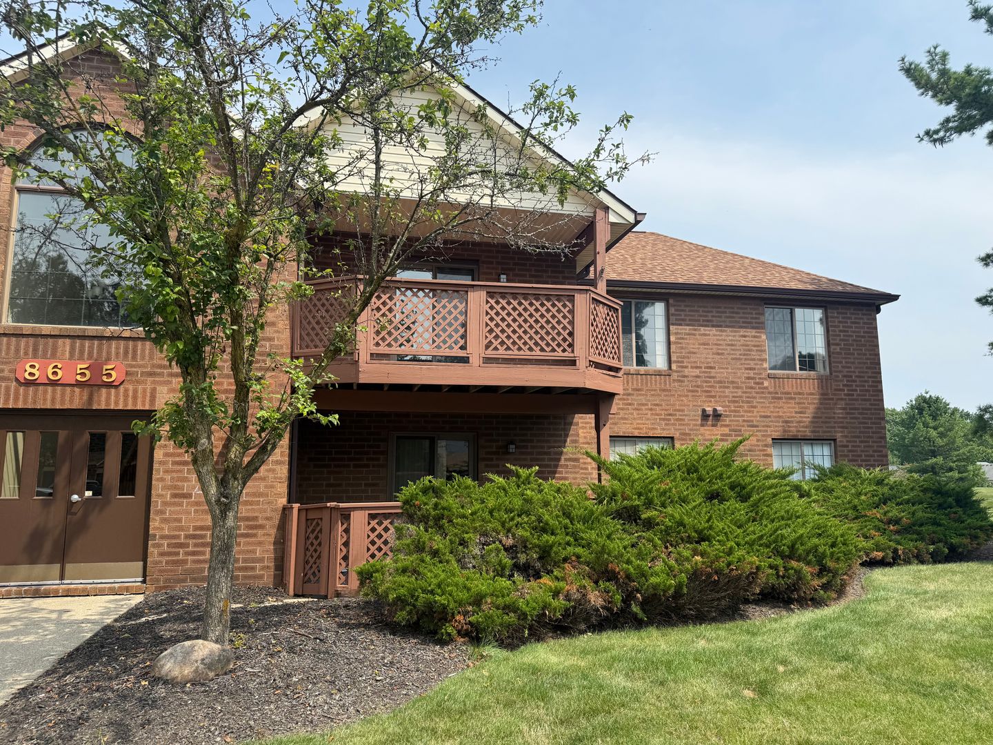 Broadview Hts Condo: 8655 Scenic View Dr