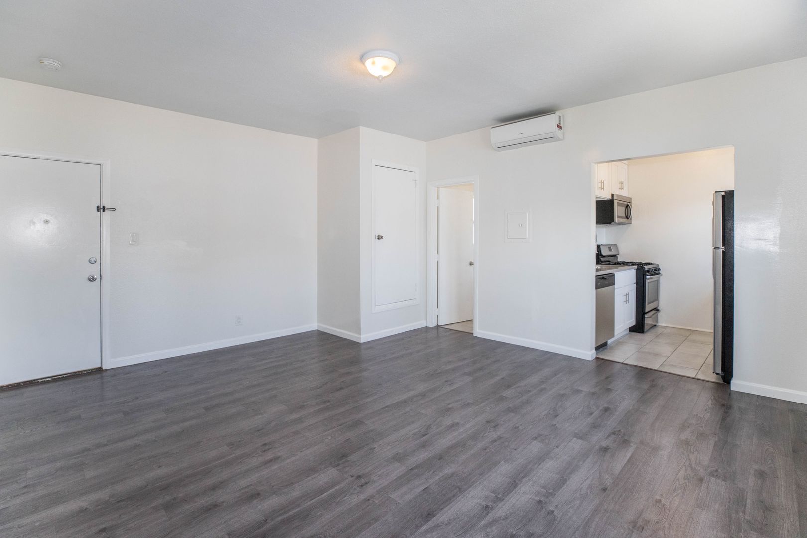 Los Angeles Condo: 1260 W. 39th St.