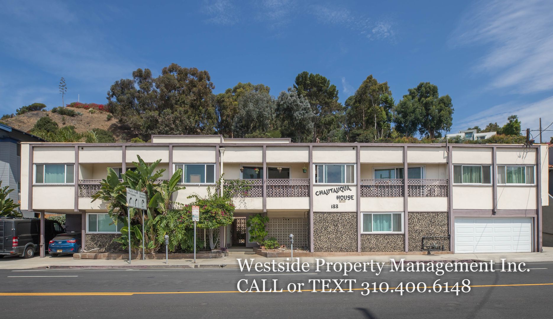 Santa Monica Apartment: 134 Chautauqua Blvd