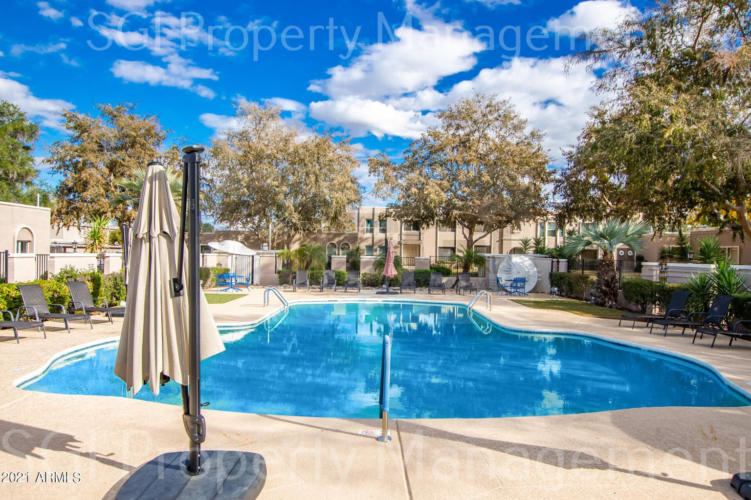 Scottsdale House: 5969 E Thomas Rd