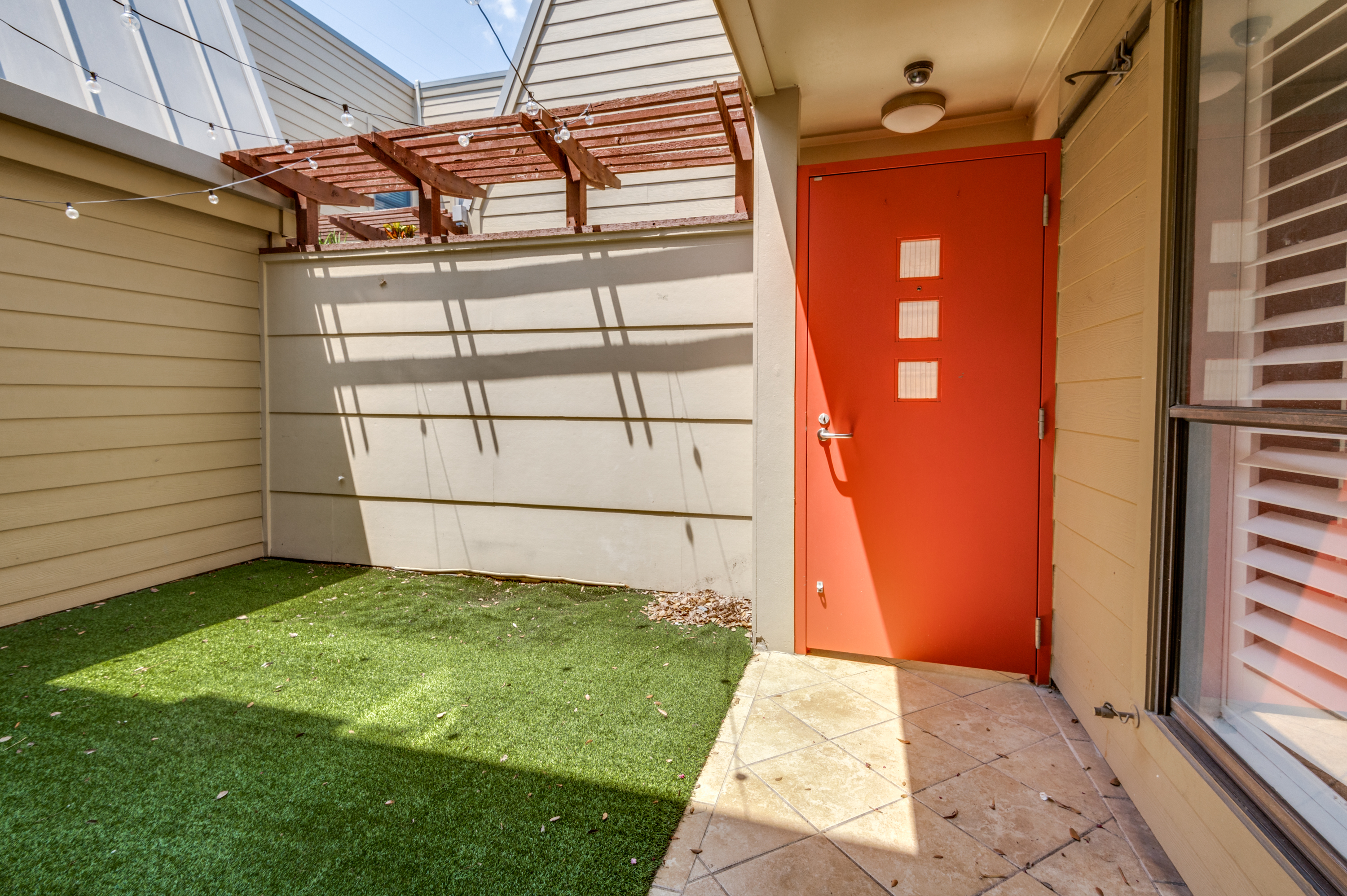 Dallas Townhome: 3935 Buena Vista Street- 1