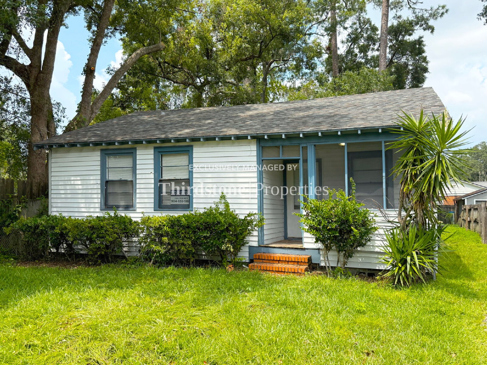 Jacksonville House: 4833 Kingsbury Street