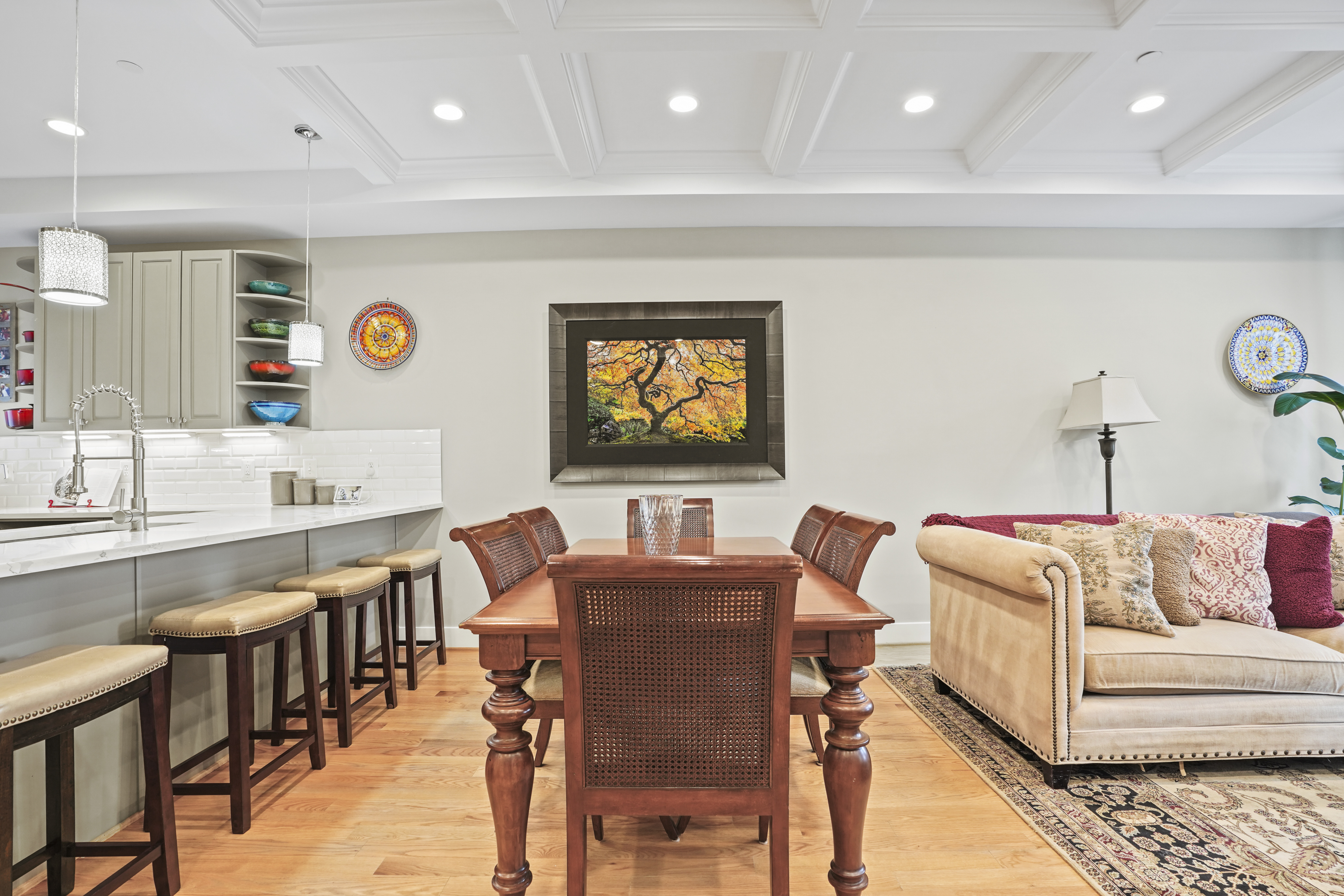 Washington Condo: 1286 Morse St NE