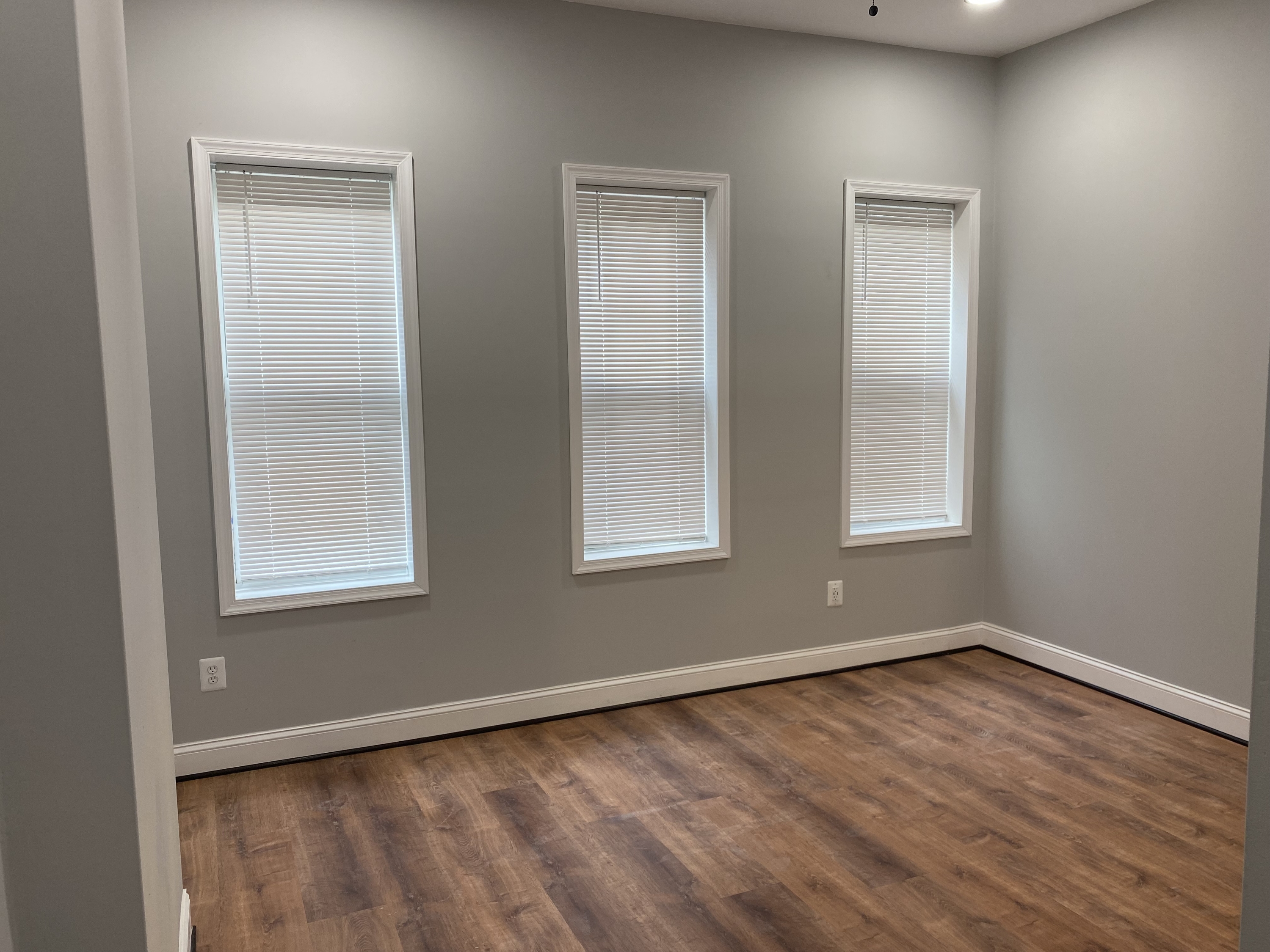 Baltimore House: 511 N Pulaski St