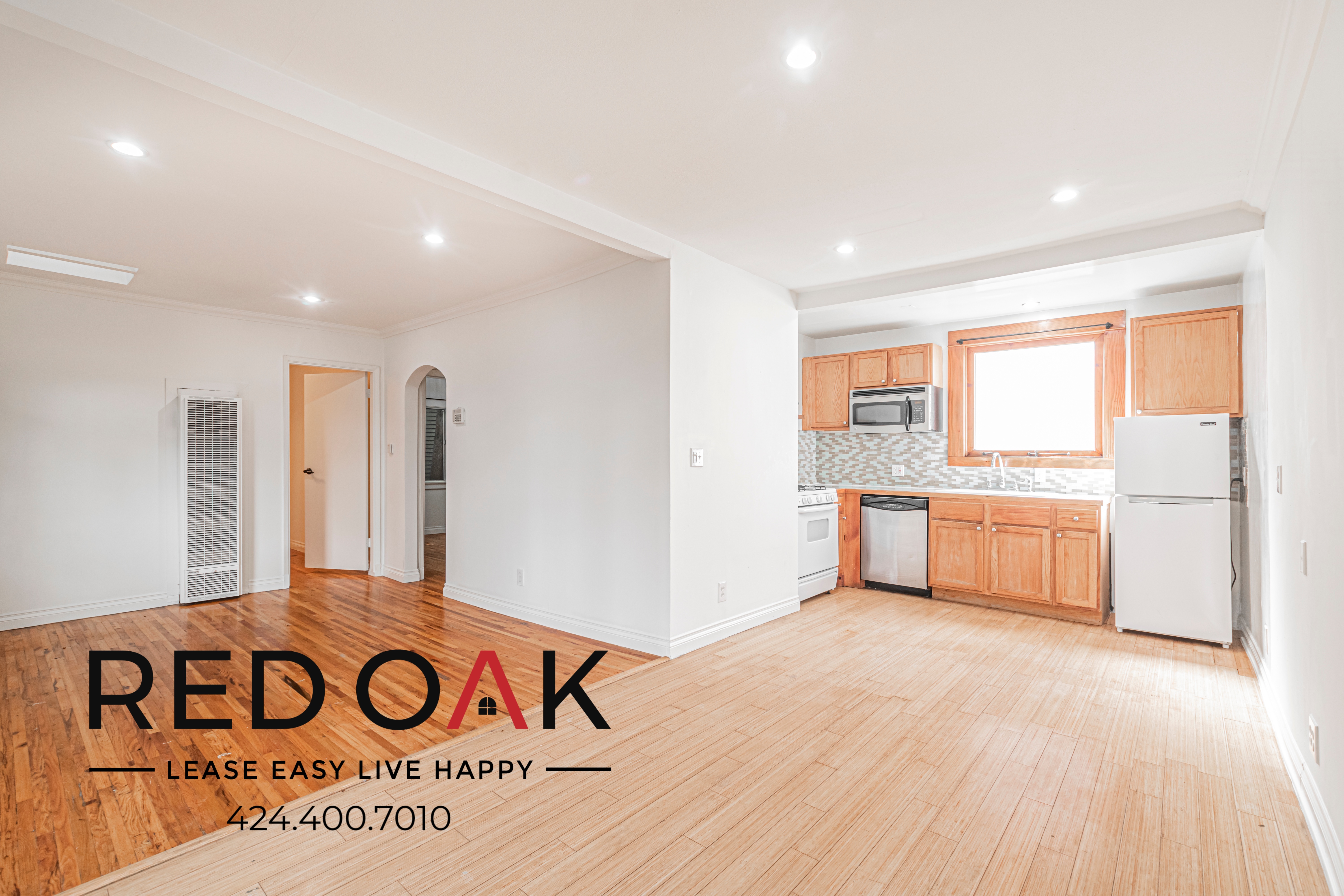 Los Angeles House: 523 S Coronado St