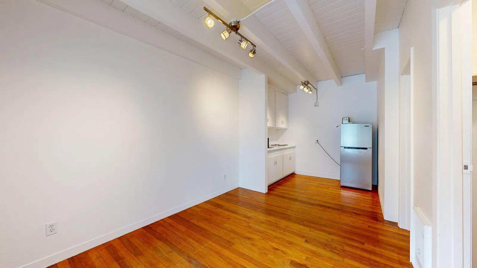 San Francisco Condo: 1552 Great Highway