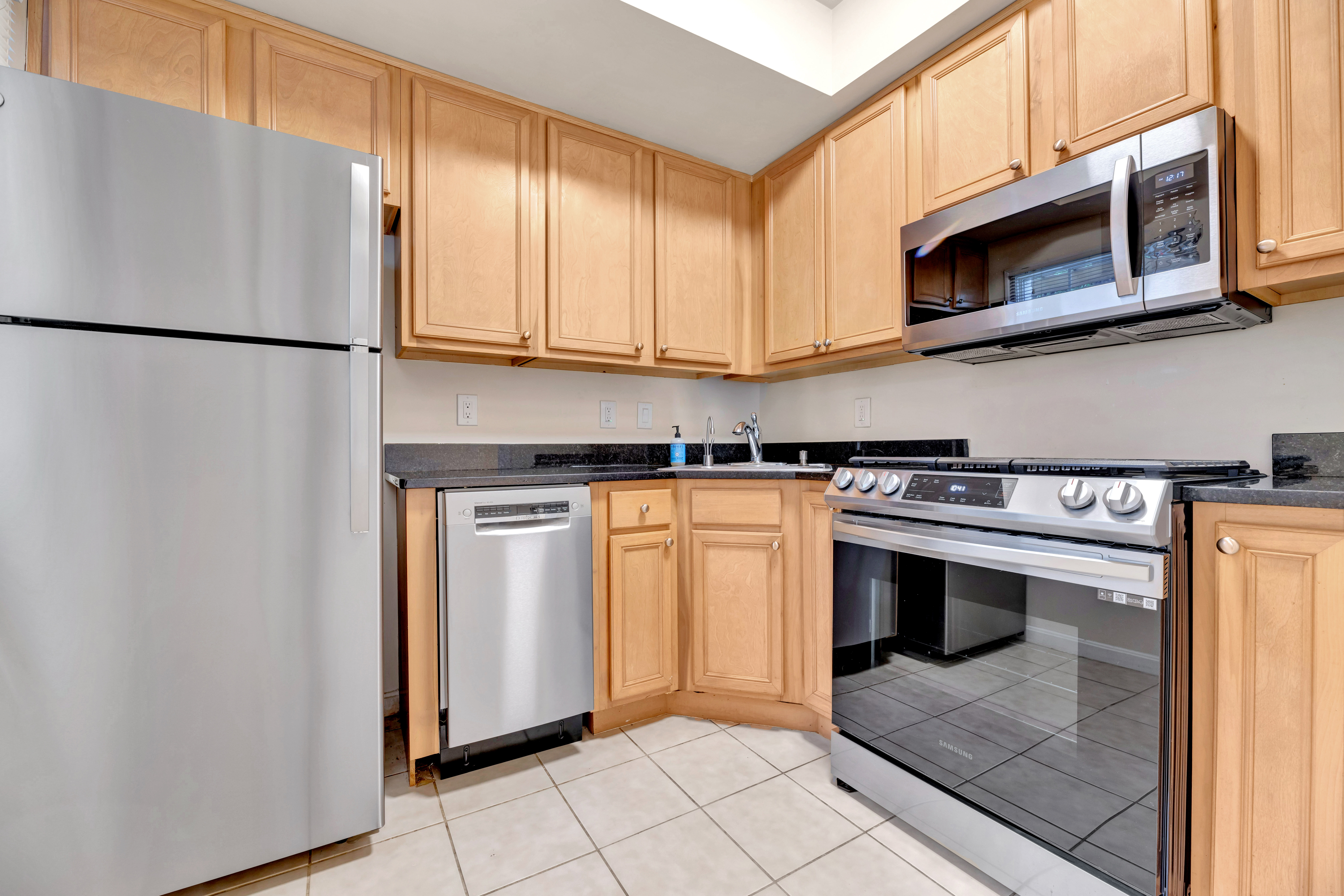 Washington Condo: 700 Jefferson St NW