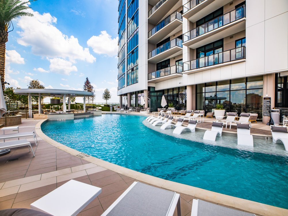 Houston Condo: 2852 Fannin St